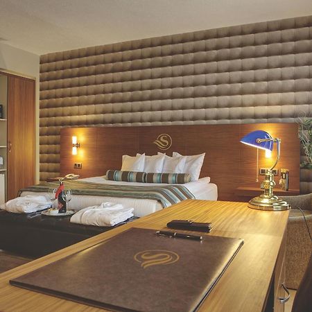 Susuzlu Atlantis Hotel Izmir Bagian luar foto