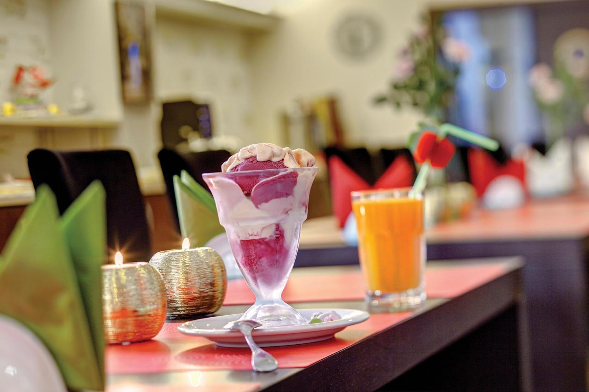 Susuzlu Atlantis Hotel Izmir Bagian luar foto