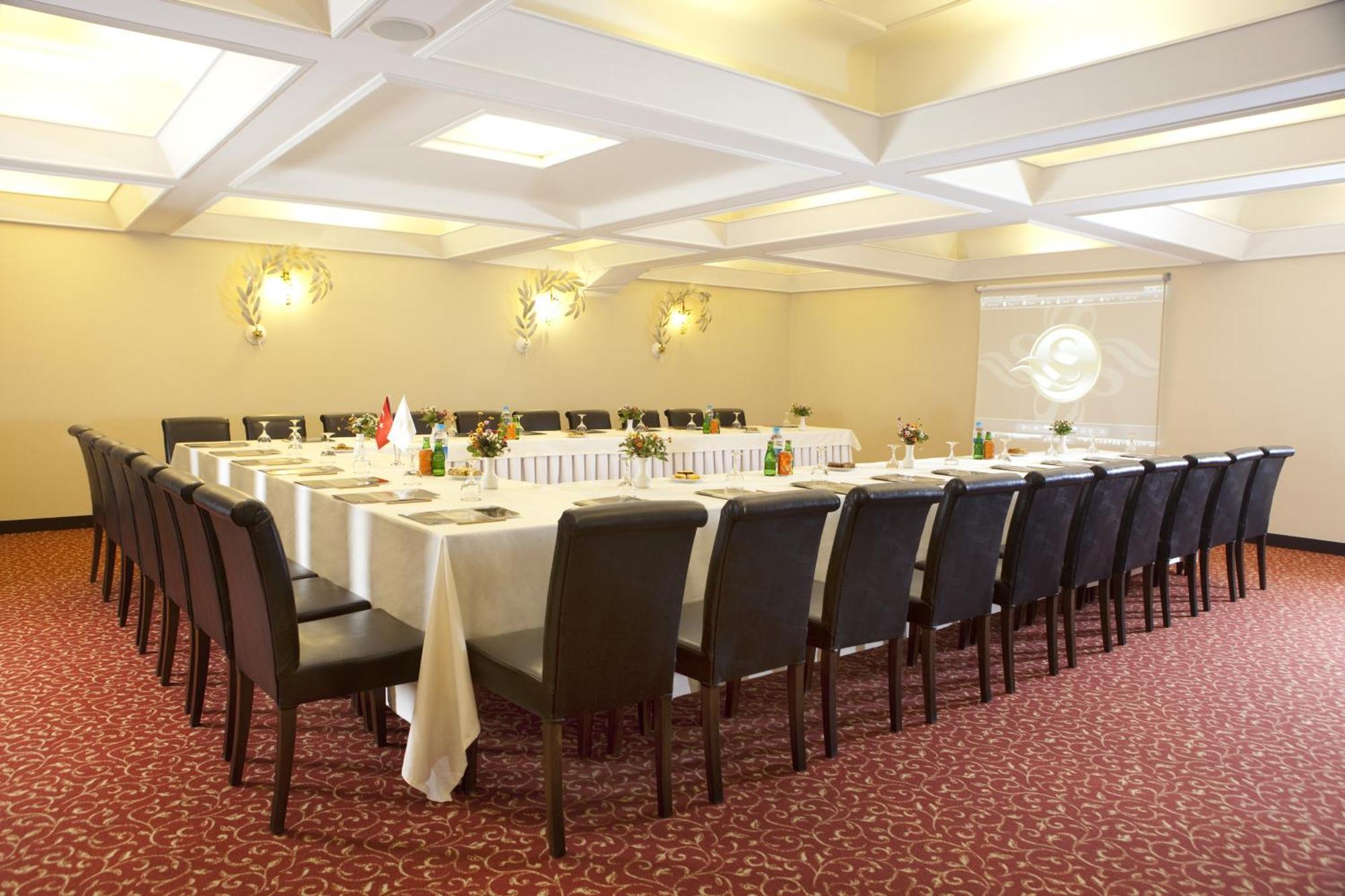 Susuzlu Atlantis Hotel Izmir Bagian luar foto