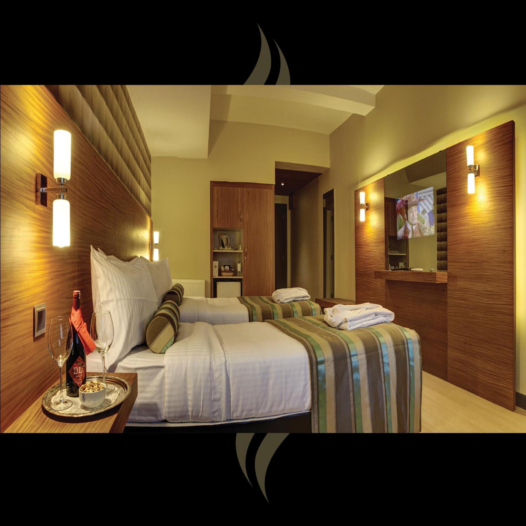 Susuzlu Atlantis Hotel Izmir Bagian luar foto