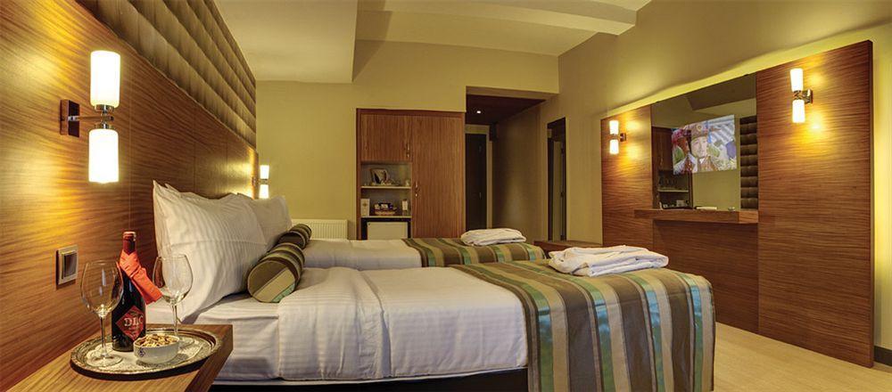 Susuzlu Atlantis Hotel Izmir Bagian luar foto