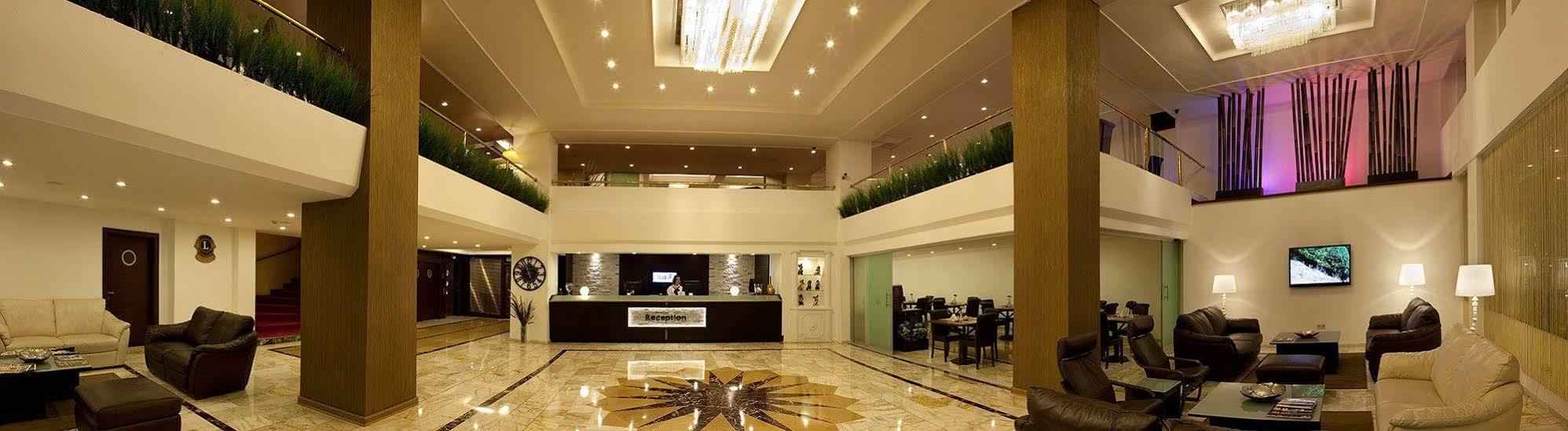Susuzlu Atlantis Hotel Izmir Bagian luar foto